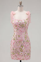 Laden Sie das Bild in den Galerie-Viewer, Romantisches rosa Pailletten-Blumenbesticktes Homecoming-Kleid mit Schleifenriemen