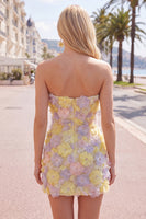 Laden Sie das Bild in den Galerie-Viewer, Pinkes, trägerloses, florales Short-Bodycon-Homecoming-Kleid mit Perlen