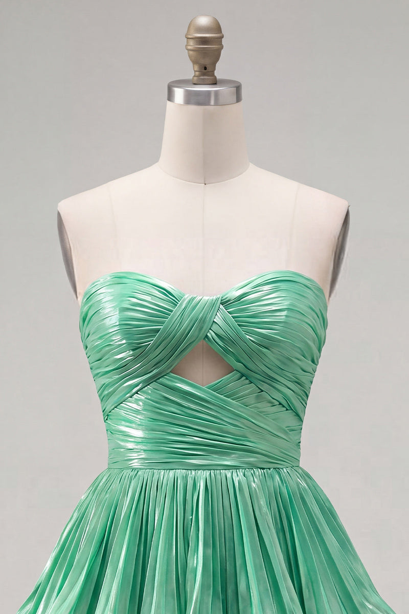 Laden Sie das Bild in den Galerie-Viewer, Metallic grünes A-Linien-gestuftes Sweetheart Plissiertes Homecoming-Kleid mit Rippenschnitt