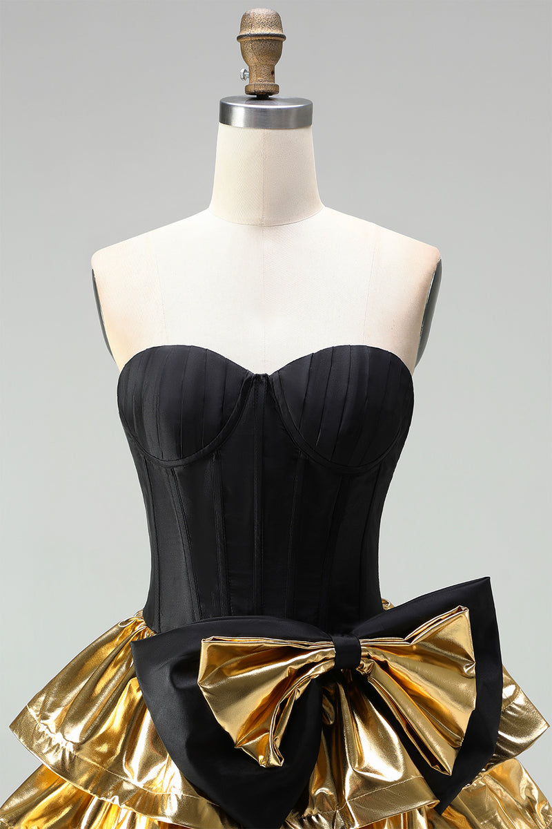 Laden Sie das Bild in den Galerie-Viewer, A-Line Schwarzes Gold Gestuftes Sweetheart Korsett Kurzes Abendkleid mit Schleife