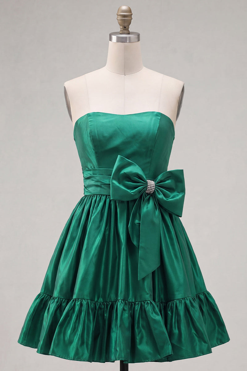 Laden Sie das Bild in den Galerie-Viewer, Trägerloses, dunkelgrünes A-Linien-Rüschen-Homecoming-Kleid mit Schleife
