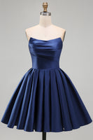 Laden Sie das Bild in den Galerie-Viewer, Mint A-Linie Trägerloses Satin Kurzes Abendkleid mit Falten