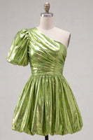 Laden Sie das Bild in den Galerie-Viewer, Grünes A-Linie-Single-Shoulder-Metallic Homecoming-Kleid mit Falten