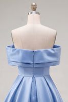 Laden Sie das Bild in den Galerie-Viewer, Blaues A-Linien-Off-shoulder gerafftes Satin-Homecoming-Kleid mit Perlenbesatz