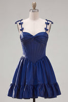 Laden Sie das Bild in den Galerie-Viewer, A-Line Navy Korsett-Spaghettiträger Homecoming-Kleid mit Rüschen