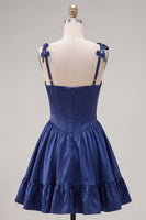 Laden Sie das Bild in den Galerie-Viewer, A-Line Navy Korsett-Spaghettiträger Homecoming-Kleid mit Rüschen