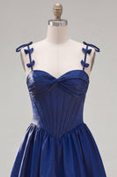 Laden Sie das Bild in den Galerie-Viewer, A-Line Navy Korsett-Spaghettiträger Homecoming-Kleid mit Rüschen