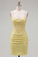 Laden Sie das Bild in den Galerie-Viewer, Glitzerndes gelbes Bodycon-Trägerloses Korsett mit Schnürung hinten und Pailletten Homecoming-Kleid mit Perlen