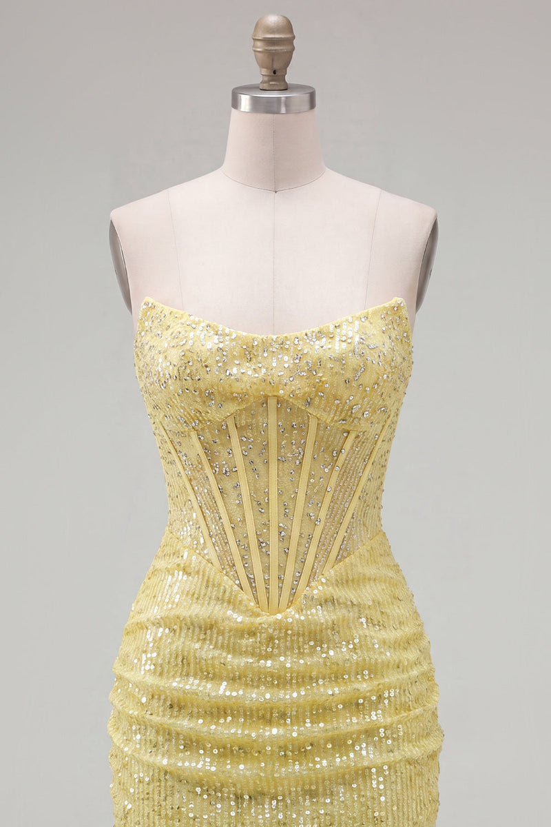 Laden Sie das Bild in den Galerie-Viewer, Glitzerndes gelbes Bodycon-Trägerloses Korsett mit Schnürung hinten und Pailletten Homecoming-Kleid mit Perlen