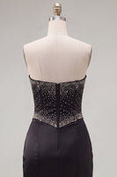 Laden Sie das Bild in den Galerie-Viewer, Schwarzes Bodycon-Sweetheart-Korsett Satin-Perlen-Homecoming-Kleid mit Schleife