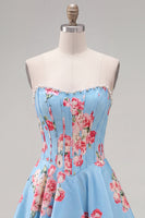 Laden Sie das Bild in den Galerie-Viewer, Trägerloses, gelbes Perlmutt-A-Line-Korsett, Blumen-Homecoming-Kleid