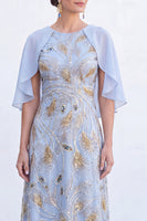 Laden Sie das Bild in den Galerie-Viewer, Grünes A-Linien-Umkleid mit Rundhals und langem Mutter-der-Braut-Kleid mit Umhang