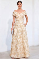 Laden Sie das Bild in den Galerie-Viewer, Goldene A-Linie schulterloses Jacquard-Blumen-Langkleid Mutter der Braut