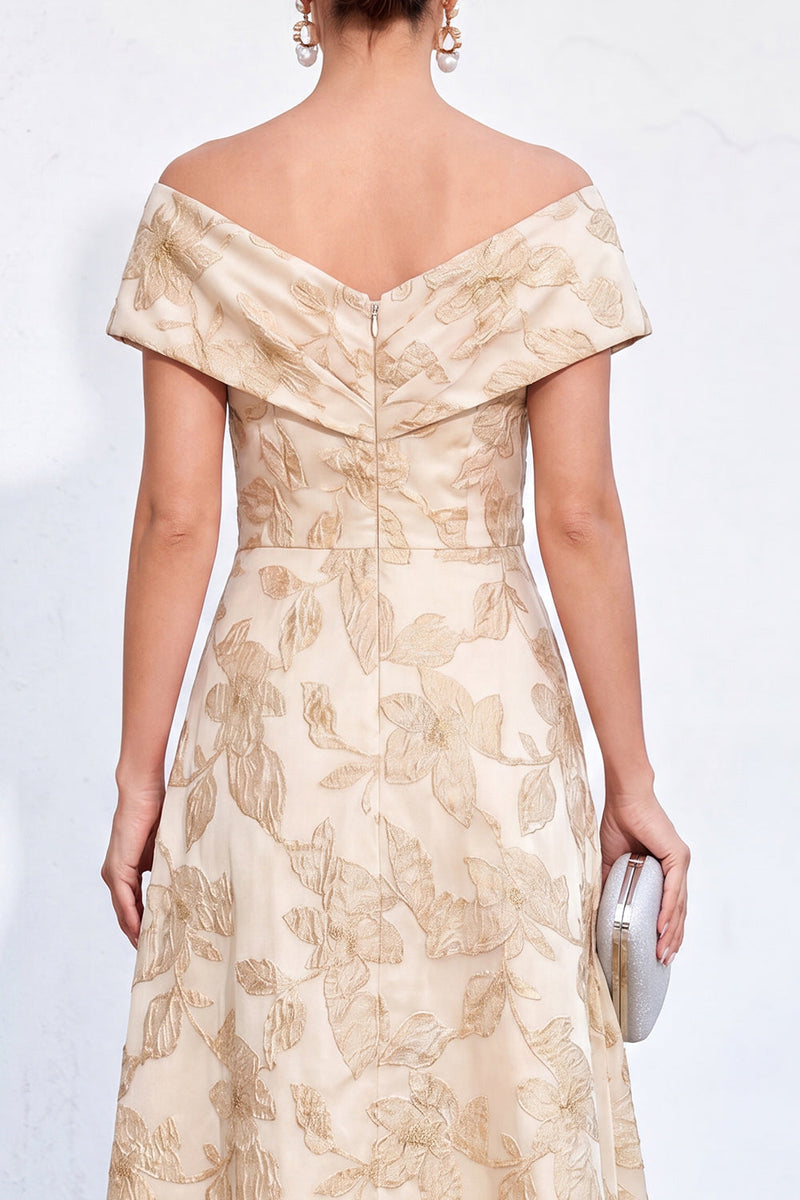 Laden Sie das Bild in den Galerie-Viewer, Goldene A-Linie schulterloses Jacquard-Blumen-Langkleid Mutter der Braut