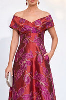 Laden Sie das Bild in den Galerie-Viewer, Goldene A-Linie schulterloses Jacquard-Blumen-Langkleid Mutter der Braut