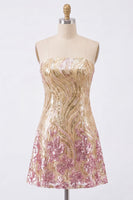 Laden Sie das Bild in den Galerie-Viewer, Glitzerndes A-Linien-gold- und pinkes, trägerloses Pailletten-Homecoming-Kleid