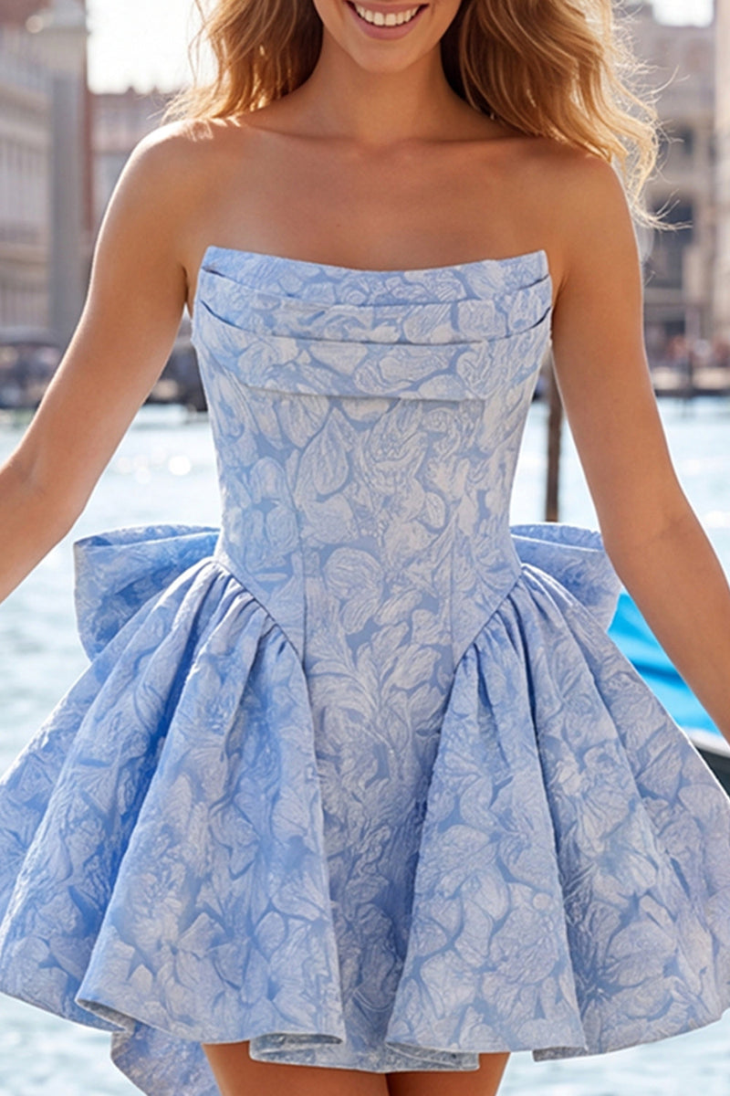 Laden Sie das Bild in den Galerie-Viewer, Knallpinkes, trägerloses, geblümtes A-Line-Jacquard-Bow-Homecoming-Kleid mit Schnürung hinten