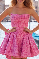 Laden Sie das Bild in den Galerie-Viewer, Knallpinkes, trägerloses, geblümtes A-Line-Jacquard-Bow-Homecoming-Kleid mit Schnürung hinten