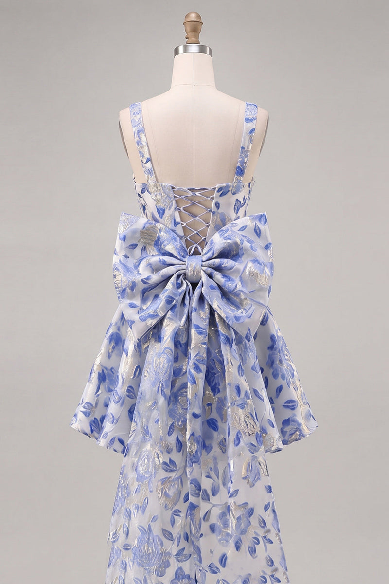 Laden Sie das Bild in den Galerie-Viewer, A-Linie hellblaues Jacquard-Bow-Homecoming-Kleid mit Spitze hinten