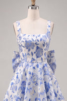 Laden Sie das Bild in den Galerie-Viewer, A-Linie hellblaues Jacquard-Bow-Homecoming-Kleid mit Spitze hinten