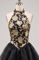 Laden Sie das Bild in den Galerie-Viewer, Gold- und schwarzes Neckholderhals-Hemdkleid mit Blumenmuster in A-Linie und Spitze hinten