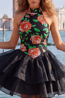 Laden Sie das Bild in den Galerie-Viewer, Gold- und schwarzes Neckholderhals-Hemdkleid mit Blumenmuster in A-Linie und Spitze hinten