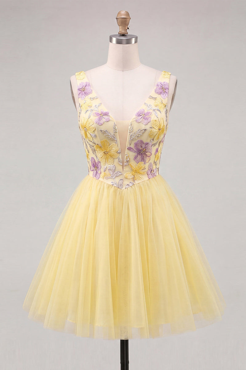 Laden Sie das Bild in den Galerie-Viewer, A-Linie gelbes V-Ausschnitt Blumenpailletten-Homecoming-Kleid