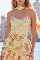 Laden Sie das Bild in den Galerie-Viewer, A-Line Pink Sweetheart Korsett, gestuftes Blumenperlen-Homecoming-Kleid mit Halsschal