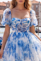 Laden Sie das Bild in den Galerie-Viewer, A-Linie blaues quadratisches Korsett-Floral-Homecoming-Kleid mit Spitze auf dem Rücken