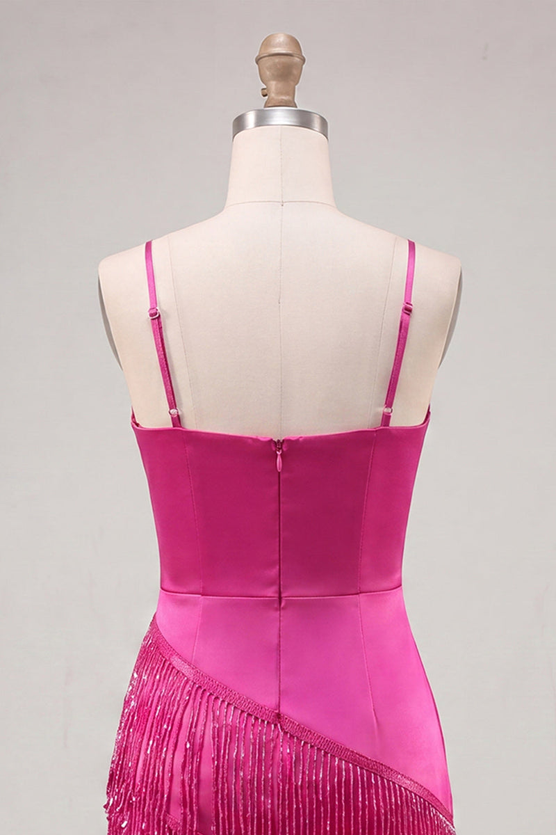 Laden Sie das Bild in den Galerie-Viewer, Satin Fuchsia Bodycon Spaghetti-Träger Kurzes Homecoming-Kleid mit Fransen