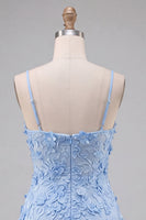 Laden Sie das Bild in den Galerie-Viewer, Hellblaues Blumen-A-Line Spaghetti-Trägerkleid mit Heimkehr und Applikationen