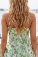 Laden Sie das Bild in den Galerie-Viewer, Grüne A-Linie Chiffon Blumenrüschen Spaghettiträger kurzes Homecoming-Kleid