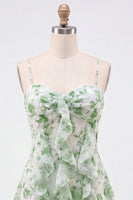 Laden Sie das Bild in den Galerie-Viewer, Grüne A-Linie Chiffon Blumenrüschen Spaghettiträger kurzes Homecoming-Kleid