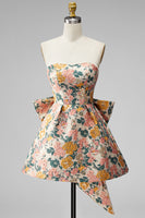 Laden Sie das Bild in den Galerie-Viewer, Sweetheart Rosa Blume A-Linie Jacquard Pearls Kurzes Abendkleid mit Schleife