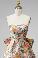 Laden Sie das Bild in den Galerie-Viewer, Sweetheart Rosa Blume A-Linie Jacquard Pearls Kurzes Abendkleid mit Schleife
