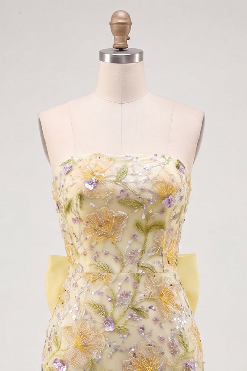 Laden Sie das Bild in den Galerie-Viewer, Gelbes, trägerloses, bodycon florale Pailletten-Homecoming-Kleid mit Schleife