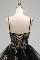 Laden Sie das Bild in den Galerie-Viewer, A-Linie Schwarzes Florales Organza Kurzes Abendkleid mit Spaghettiträger und Schnürung