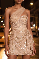 Laden Sie das Bild in den Galerie-Viewer, Grünes Bodycon-Korsett, eine Schulter Schnürung hinten Pailletten, Homecoming-Kleid mit Schärpe