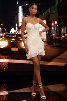 Laden Sie das Bild in den Galerie-Viewer, Hellblaues Bodycon-Korsett, Schnürung hinten, Pailletten-Homecoming-Kleid mit Rüschen