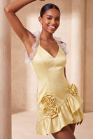 Laden Sie das Bild in den Galerie-Viewer, Lila Bodycon Neckholder-Satin-Kleid mit Rüschen Homecoming und 3D-Blumen