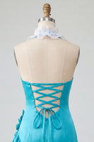 Laden Sie das Bild in den Galerie-Viewer, Bodycon Lake Blue Neckholderhals Satin Rüschen Schnürung Kurzes Abendkleid mit 3D-Blumen