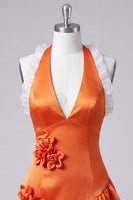 Laden Sie das Bild in den Galerie-Viewer, Orange Halterhals Satin Bodycon Rüschen Schnürung Kurzes Abendkleid mit 3D-Blumen
