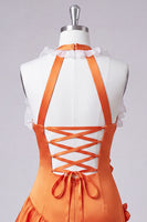 Laden Sie das Bild in den Galerie-Viewer, Orange Halterhals Satin Bodycon Rüschen Schnürung Kurzes Abendkleid mit 3D-Blumen