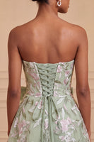 Laden Sie das Bild in den Galerie-Viewer, Salbeigrünes, trägerloses A-Linien-Sticker-Perlen-Schnürsenkelkleid mit Back-Homecoming-Kleid mit Schleife
