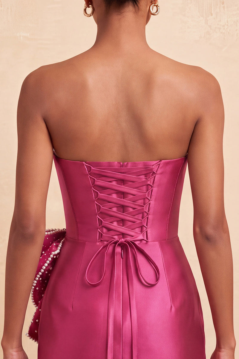 Laden Sie das Bild in den Galerie-Viewer, Dunkelgrünes, trägerloses Bodycon Perlmutt-Schnürk-Back-Homecoming-Kleid mit Schleife an der Taille