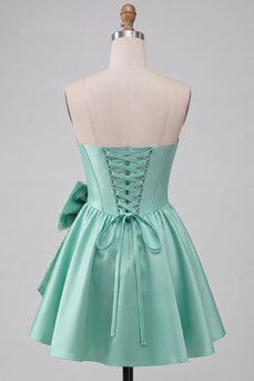 A-Linie Mintgrünes Satin Trägerloses Schnürung Perlen Korsett Kurzes Abendkleid mit Schleife
