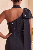Laden Sie das Bild in den Galerie-Viewer, Bodycon einschulterfarbenes hellblaues Perlenschleifen-Homecoming-Kleid mit Seitenumhang