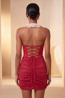 Laden Sie das Bild in den Galerie-Viewer, Halterhals Rotes Bodycon Gerafftes Rüschendes Glitzer Kurzes Abendkleid mit Schnürung
