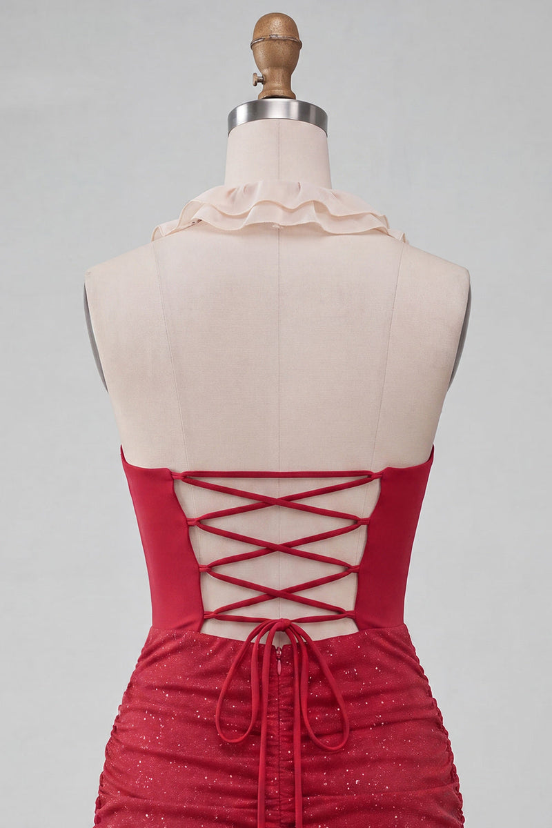 Laden Sie das Bild in den Galerie-Viewer, Halterhals Rotes Bodycon Gerafftes Rüschendes Glitzer Kurzes Abendkleid mit Schnürung