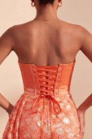 Laden Sie das Bild in den Galerie-Viewer, Hellgelbe Bodycon Sweetheart mit gerafften Pailletten Schnürung Back-Homecoming-Kleid mit Schärpe